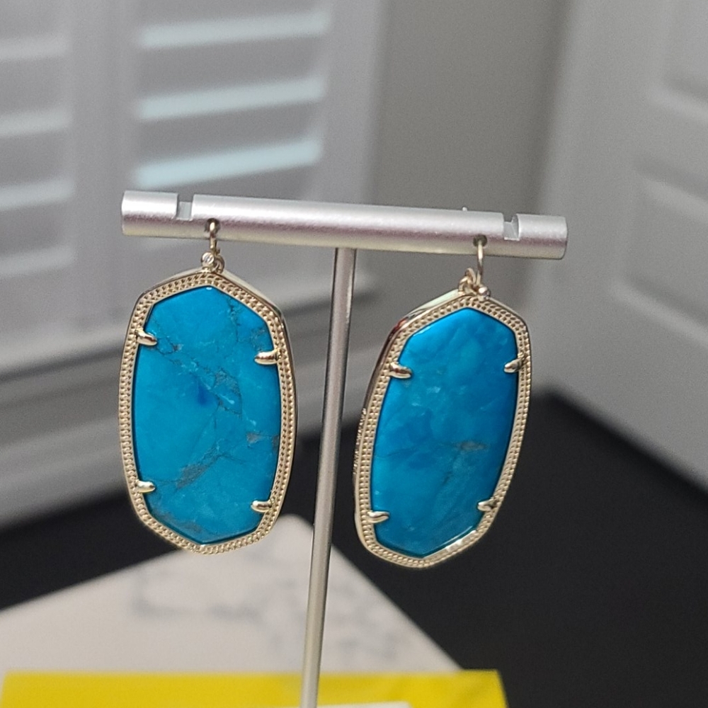Kendra Scott Danielle Earrings in Turquoise NWOT - Picture 3 of 12